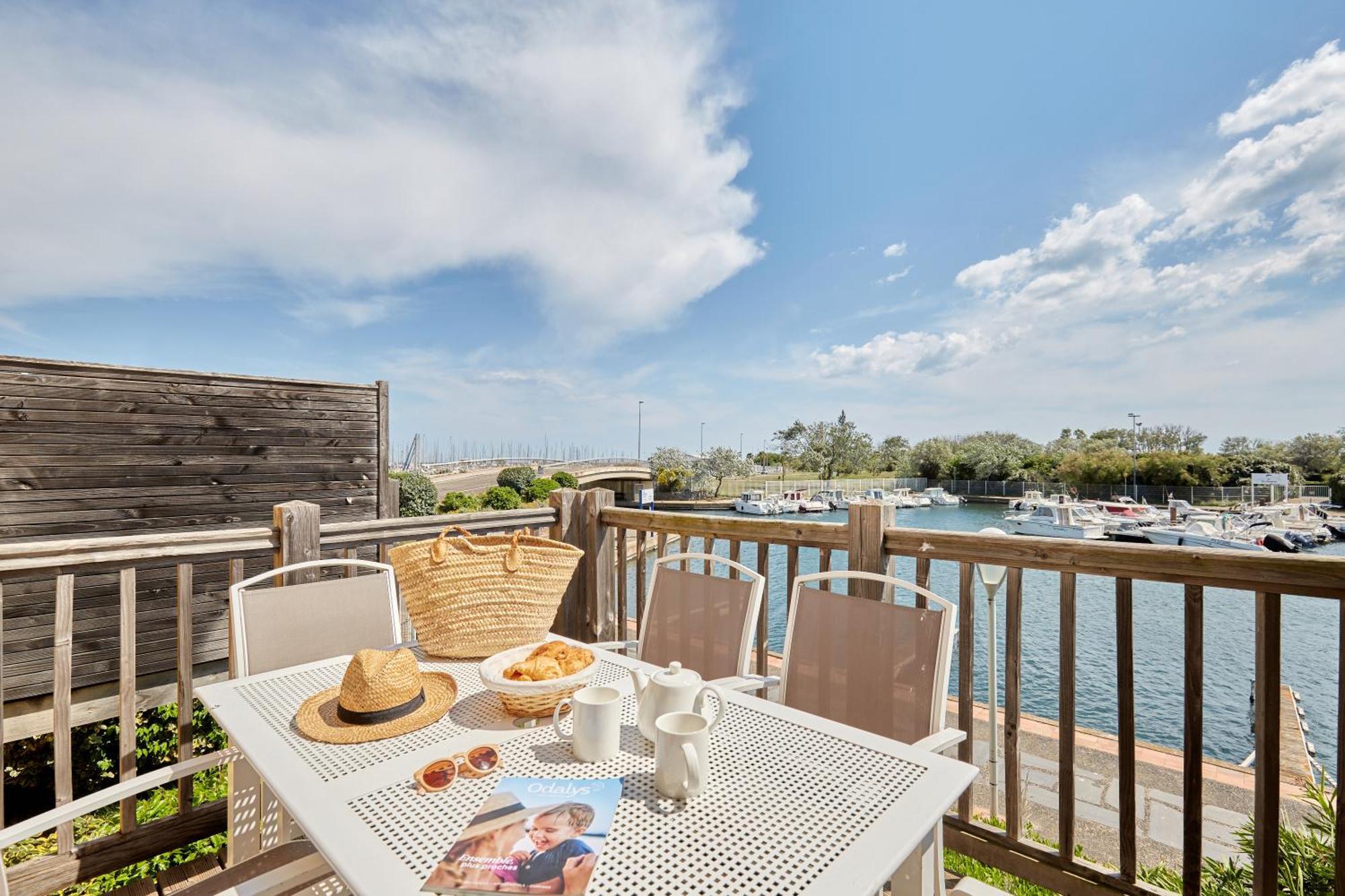 Residence Odalys Du Golfe Agde Exteriör bild